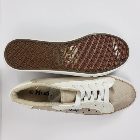 Women's Mudd Suede Two Tonal W/Metal Studs Size US 8 - Picture 7 of 10